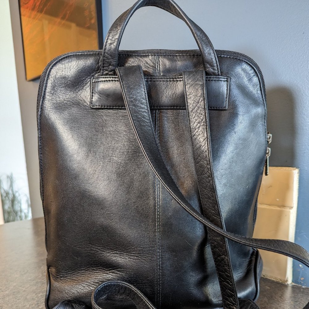 Danier Leather Backpack - Picture 3 of 12